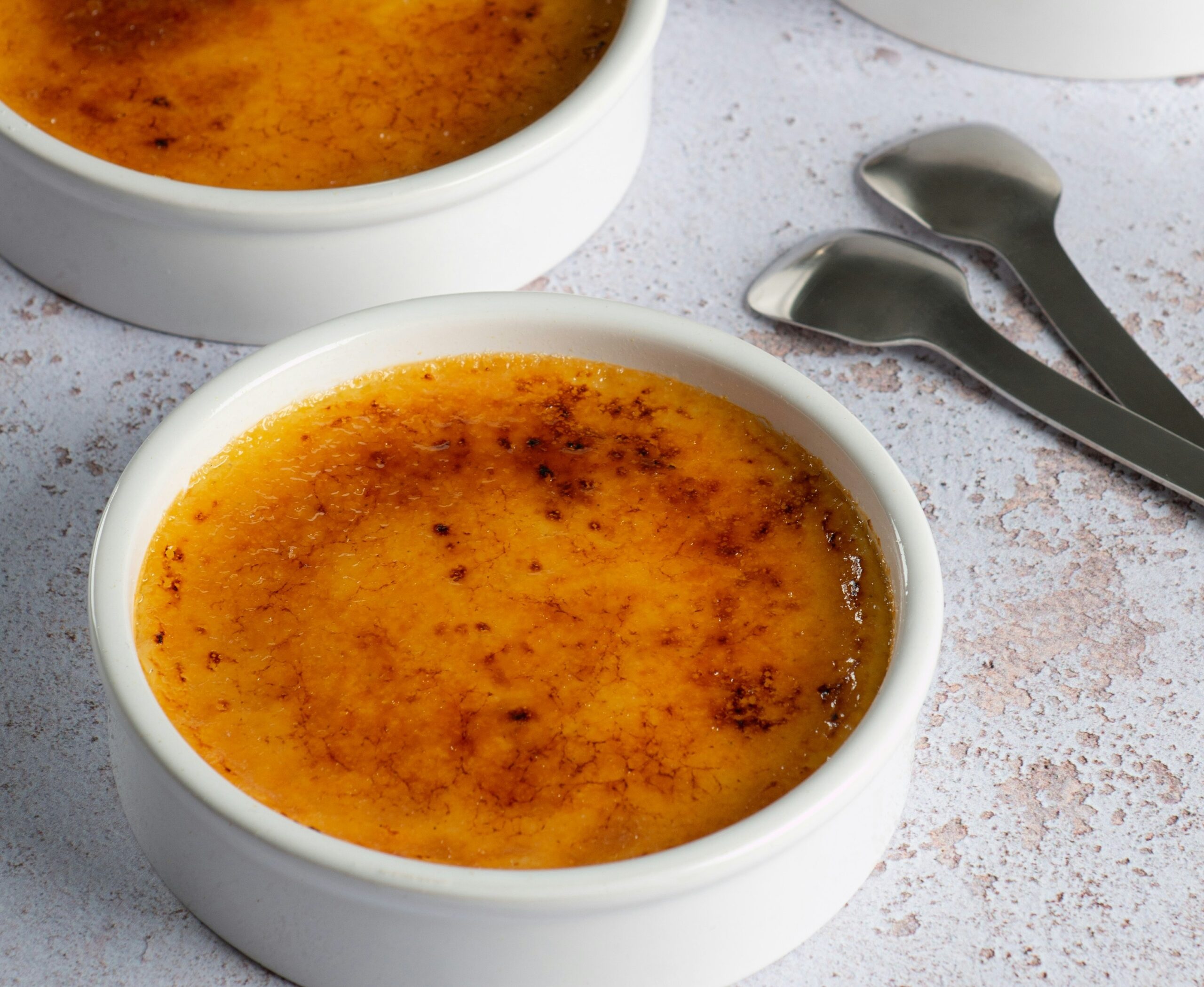 Rezept für Gelingsichere Crème brûlée.